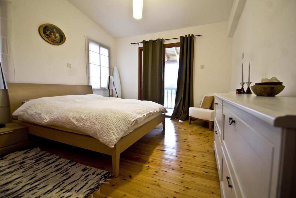 Villa Lania Royal Oak House By Trulycyprus Habitación foto